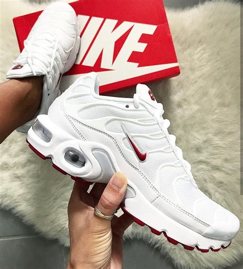 nike air tn mit rotem nike zeichen|air max plus Nike TN.